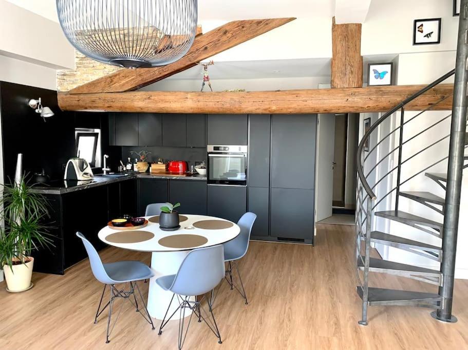 Superbe Appartement Intramuros Авиньон Екстериор снимка